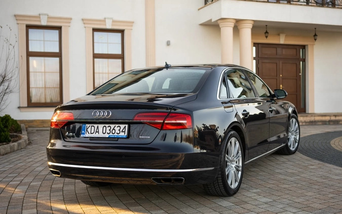 Audi A8 cena 108900 przebieg: 210000, rok produkcji 2015 z Dzierzgoń małe 596